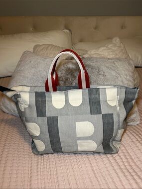 424. Bally Geometric Canvas Tote Bag with COA